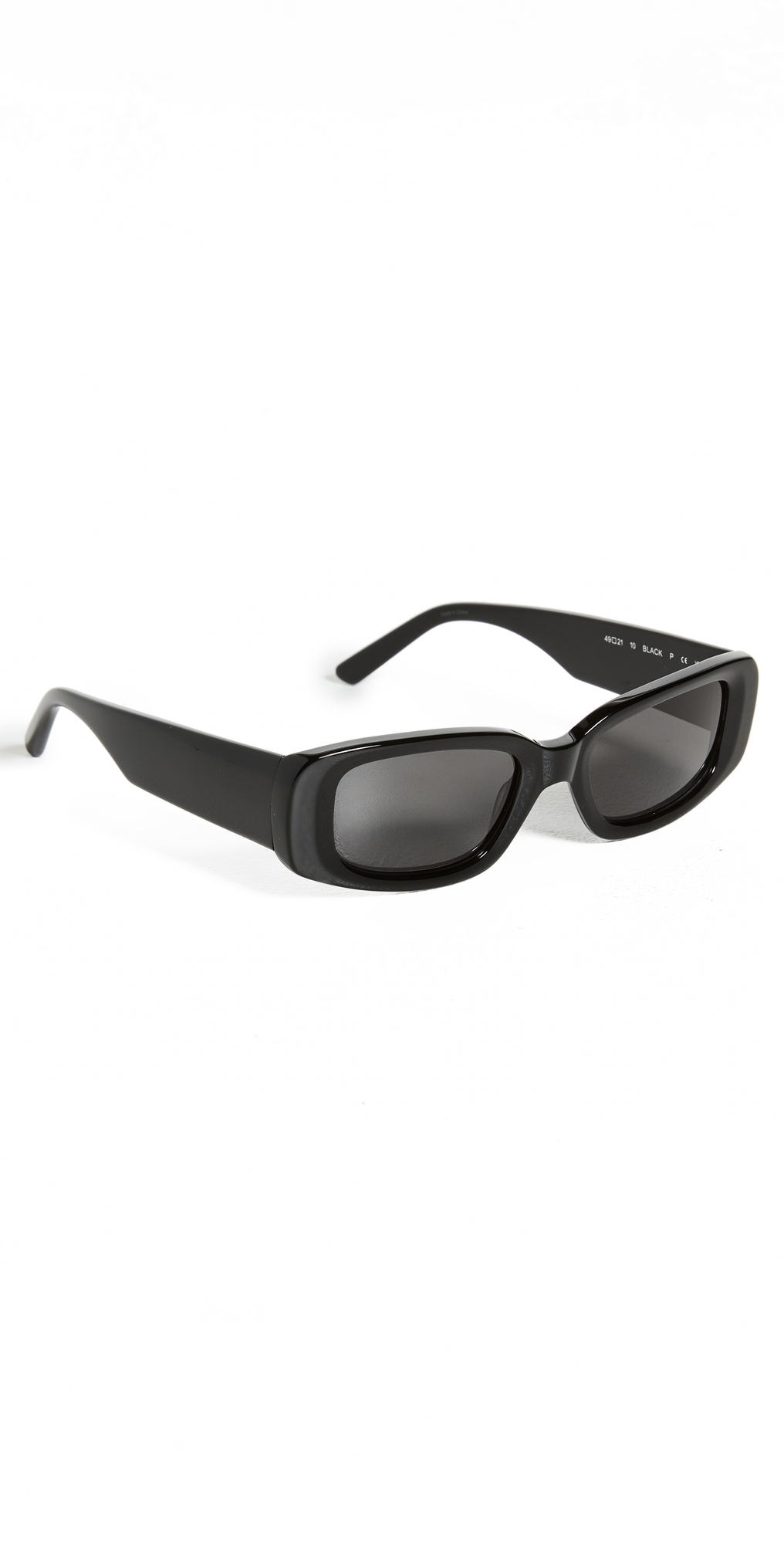 Chimi 10.2 Sunglasses in black