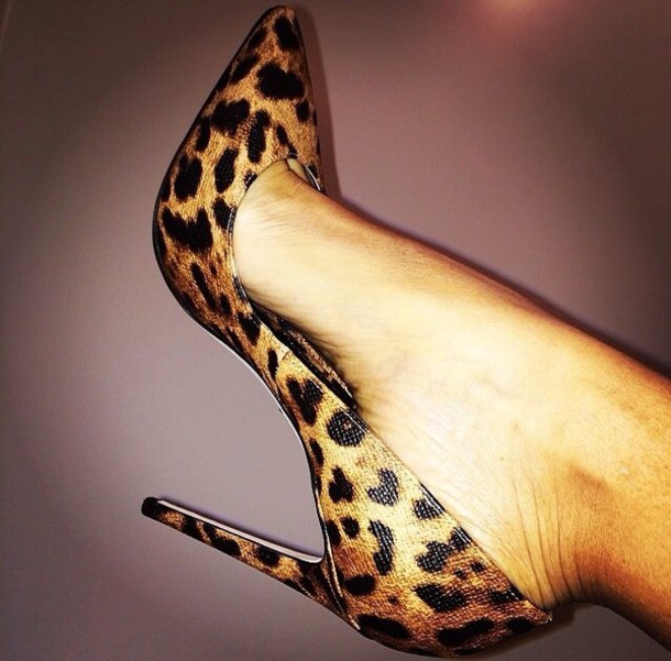 leopard print pointed toe heels