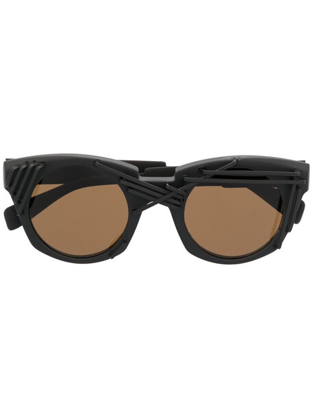 Kuboraum cat eye-frame sunglasses - Black