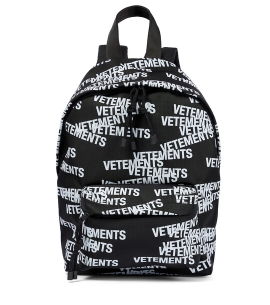 Vetements Logo printed backpack in black