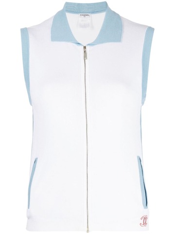 chanel pre-owned 2002 cc zip-up knitted vest - white