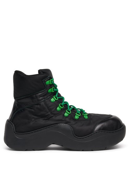 Bottega Veneta - Waved-sole Leather-trim Ankle Boots - Womens - Black