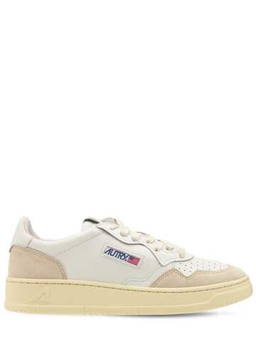 AUTRY 35mm Medalist Low Sneakers in white