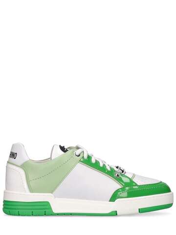 moschino 40mm faux leather low top sneakers in green / white