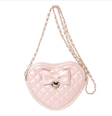 bag,himekaji,heart shaped bag,quilted bag,pink bag,hime gyaru,girly quilted bag,pastel pink bag