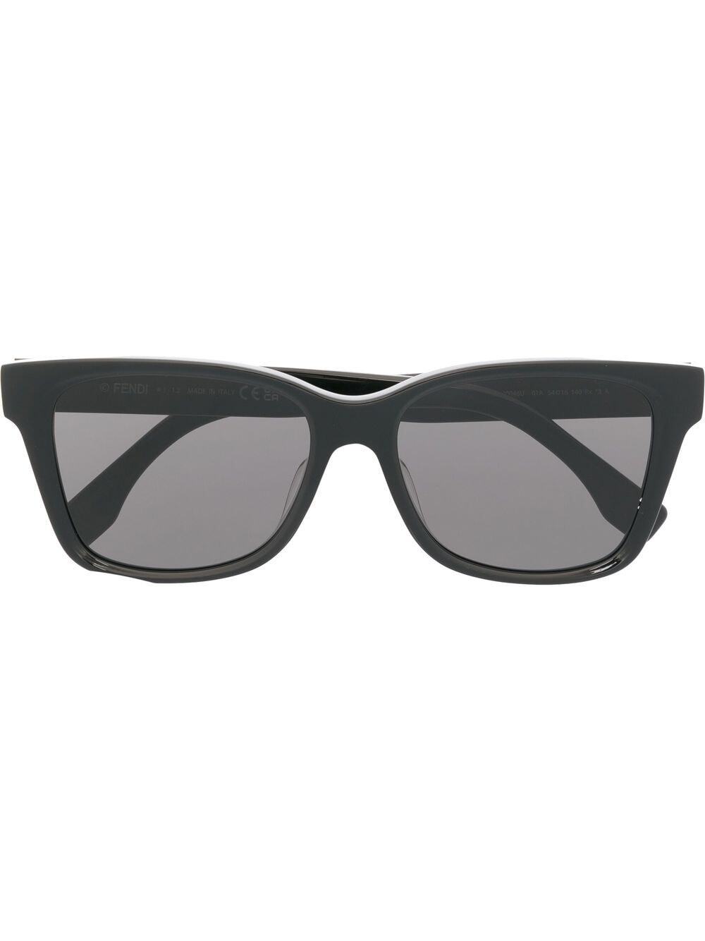 Fendi Eyewear square-frame design sunglasses - Black