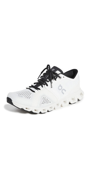 On Cloud X Sneakers in black / white