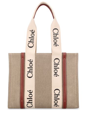 chloé medium woody canvas tote bag in brown / white