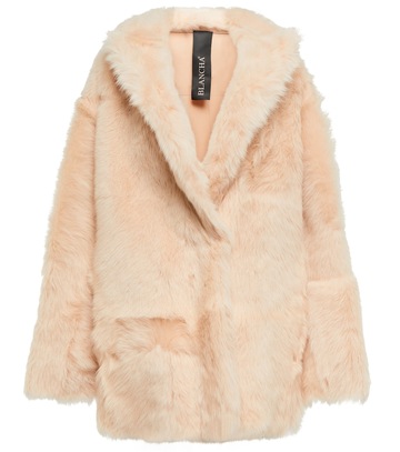 Blancha Oversized fur coat in neutrals