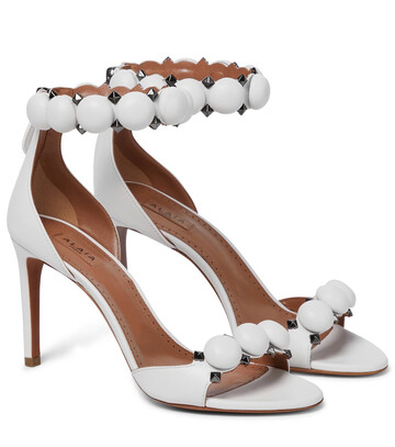 alaã¯a bombe embellished leather sandals in white