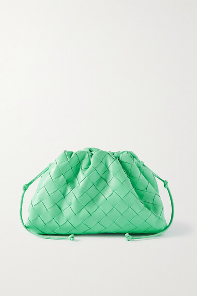 Bottega Veneta - The Pouch Small Intrecciato Leather Clutch - Green