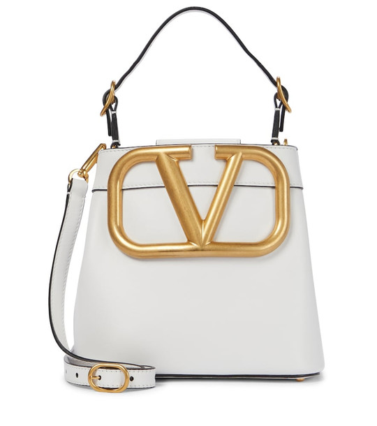 Valentino Garavani Supervee leather bucket bag in white
