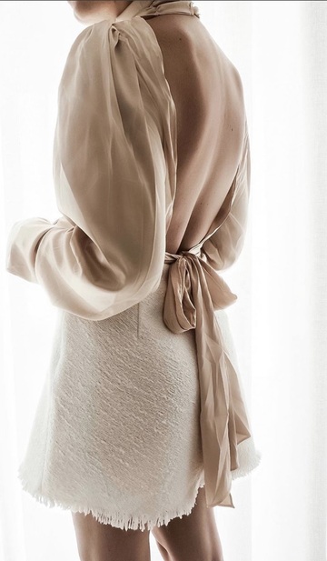 blouse,cream,silk,elegant,chic,backless,classy,classic,trendy,girly,women,beige,top,shirt,plain top,simple et chic,simple style,luxury,cheap clothes