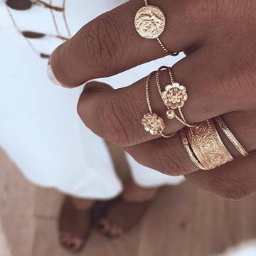 ring,gold ring,jewels