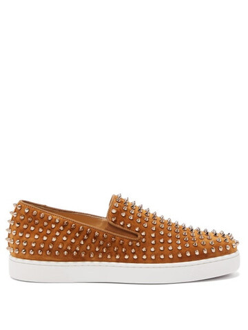 christian louboutin - roller-boat spike-embellished suede trainers - mens - yellow gold