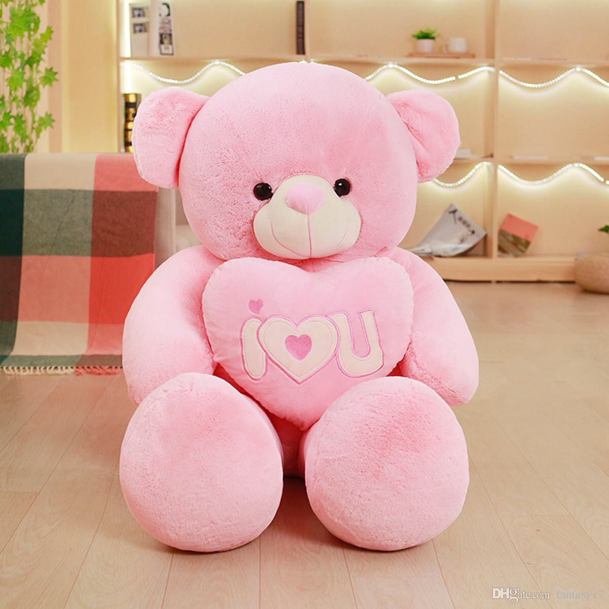 Розовый мишка игрушка. Розовый плюшевый медведь. Большой розовый медведь игрушка. Розовый мишка. Большой плюшевый медведь розовый.