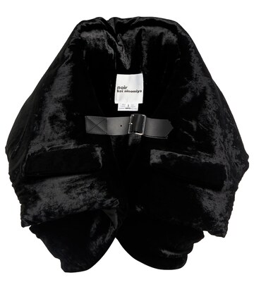 noir kei ninomiya buckle-trimmed velvet top in black