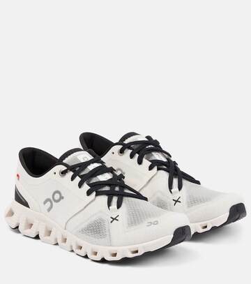 on cloud x3 sneakers in white
