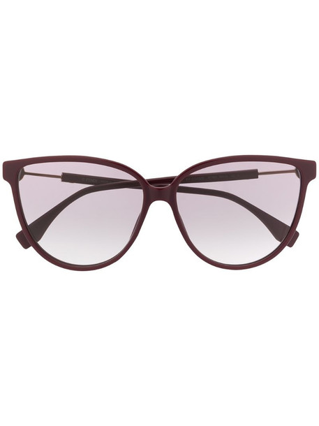 Fendi Eyewear cat-eye frame sunglasses in purple