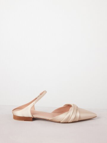 malone souliers - uma twist satin backless ballet flats - womens - beige