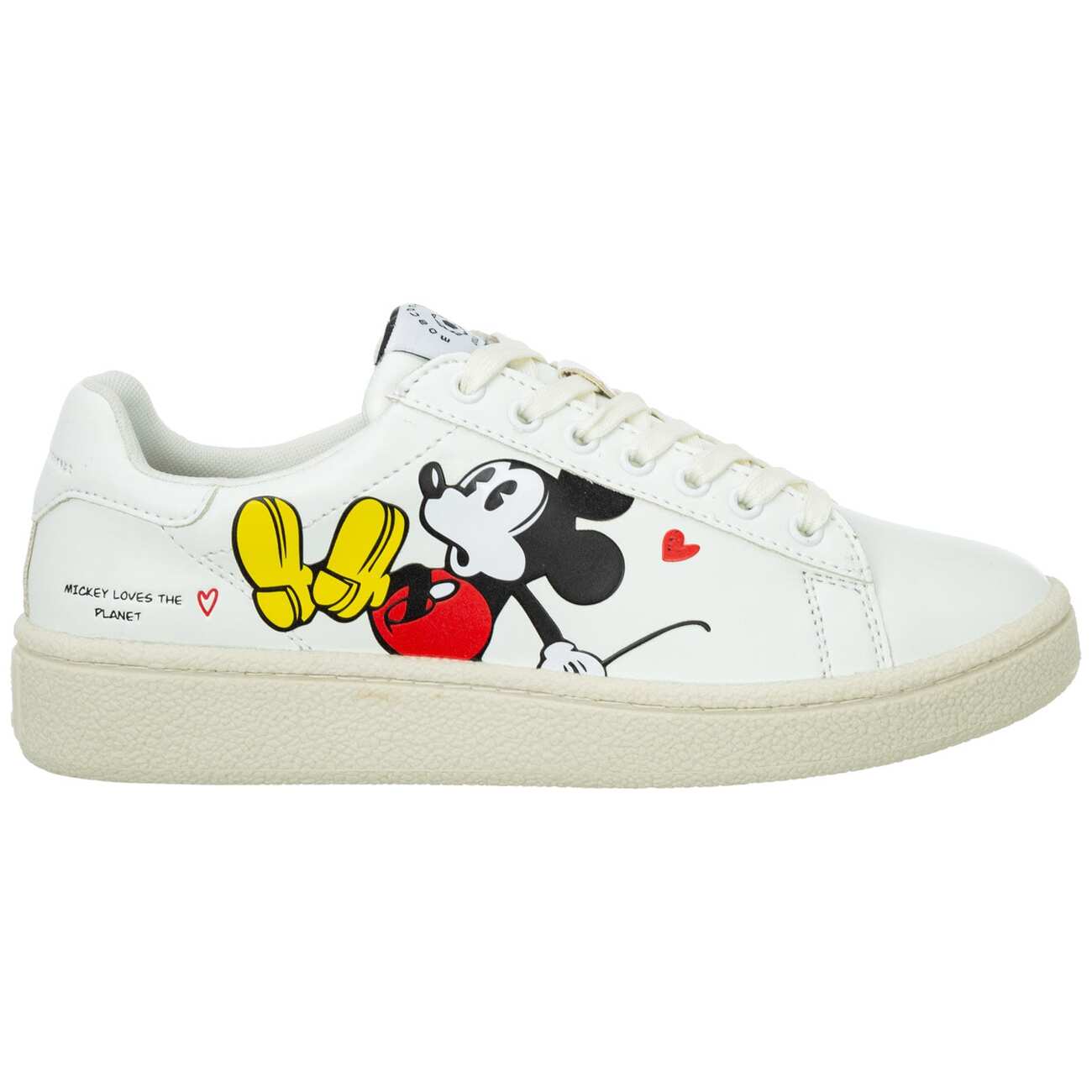 M.O.A. master of arts Moa Master Of Arts Disney Sneakers in white