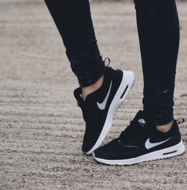 air max for women black and white