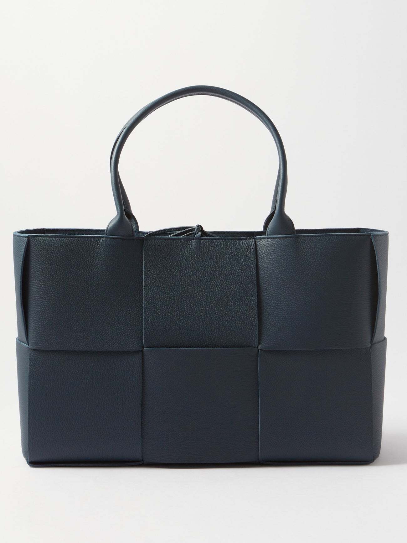 Bottega Veneta - Arco Medium Intrecciato-leather Tote Bag - Womens - Navy