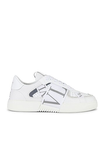 valentino garavani valentino sneaker in white in grey / bianco