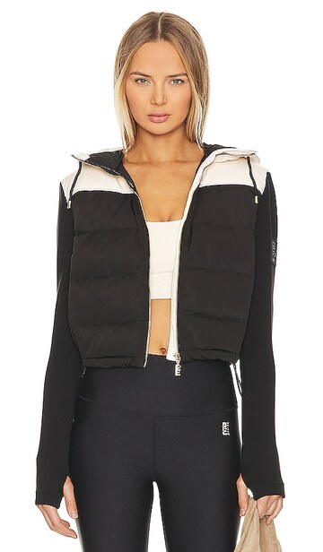 p.e nation parallel jacket in black