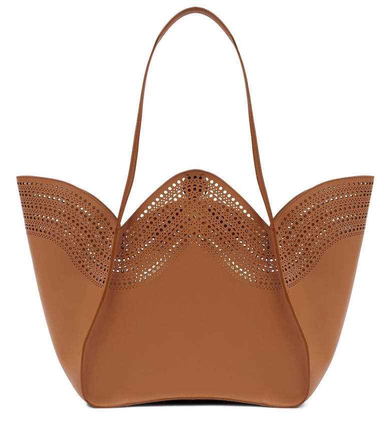 AlaÃ¯a Lili 32 Large leather tote in brown