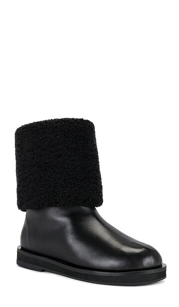 raye meribel boot in black