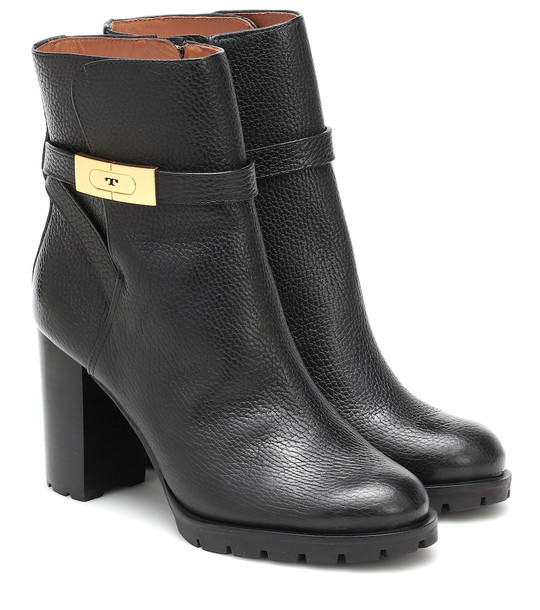 Tory Burch Lila leather ankle boots in black - Wheretoget