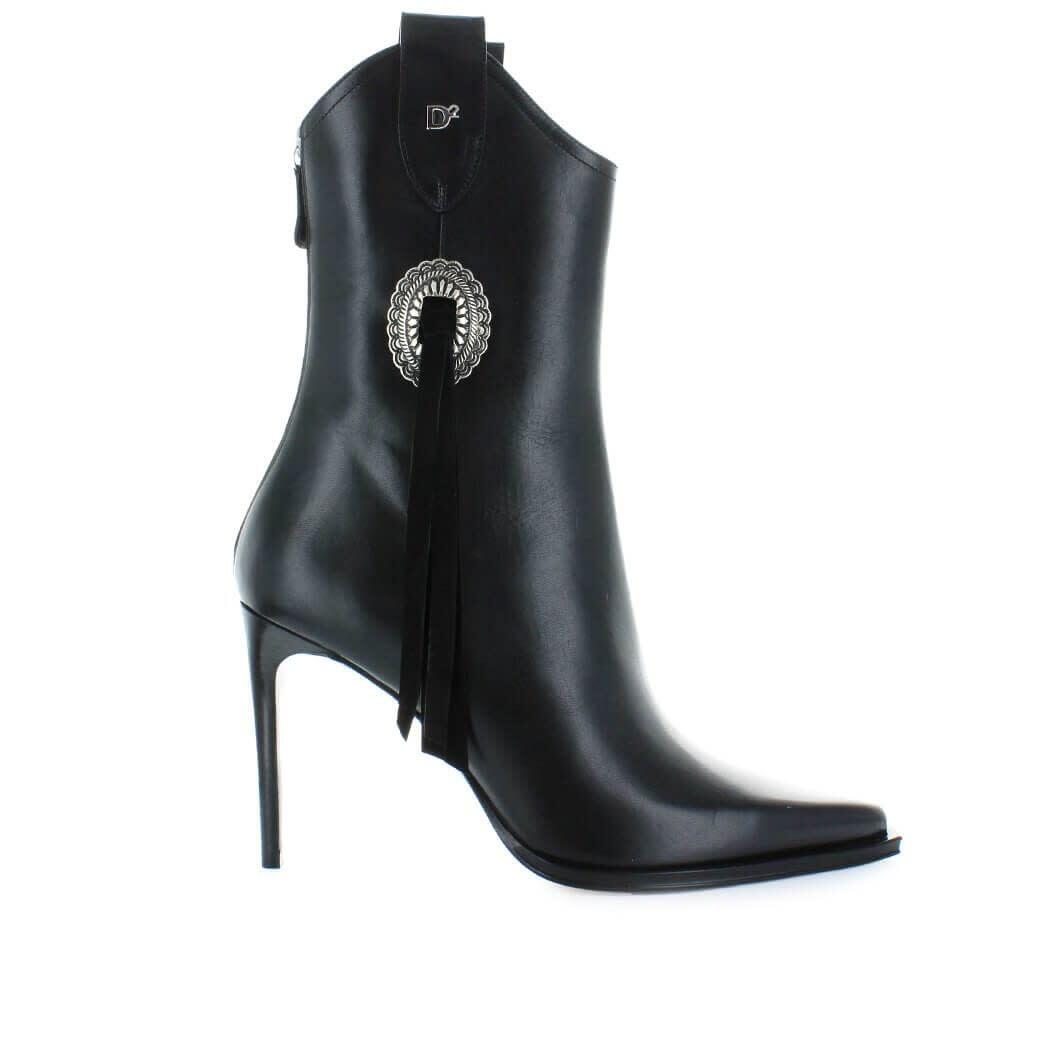 Dsquared2 Black Rodeo Heeled Ankle Boot in nero