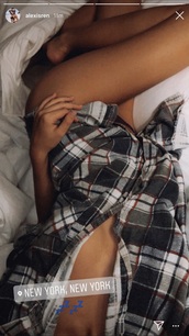 shirt,grey,red,black,cozy,button down,long sleeves,alexis ren,flannel,flannel shirt
