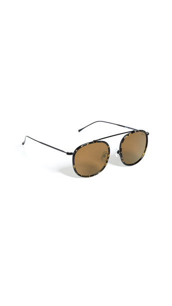 Illesteva Mykonos Sunglasses in black / gold