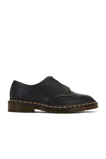 dr. martens cullen polished smooth shoe in black