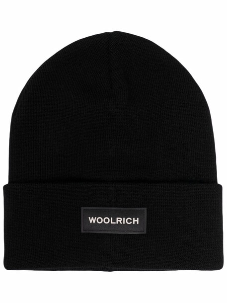 Woolrich logo-patch slouchy beanie - Black