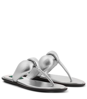 Pucci Metallic leather thong sandals in silver