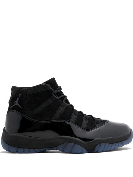 Air Jordan 11 Retro ”Cap and Gown” sneakers in black