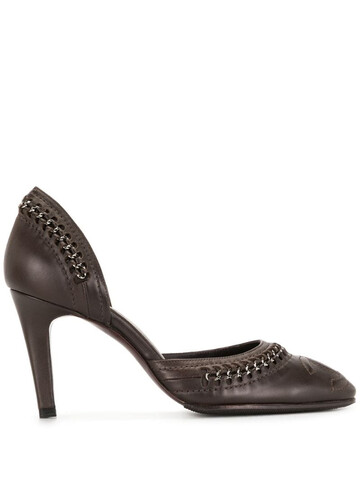Chanel Pre-Owned chain-trim CC pumps in brown