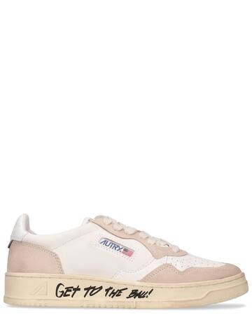 AUTRY 35mm Medalist Write Low Sneakers in white