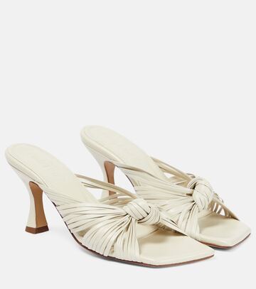 Souliers Martinez Alcala leather mules in white
