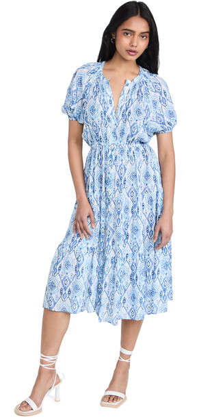 Playa Lucila Short Sleeve Dress in blue / print
