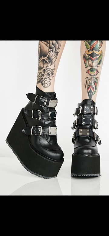 shoes,platform shoes,goth,black