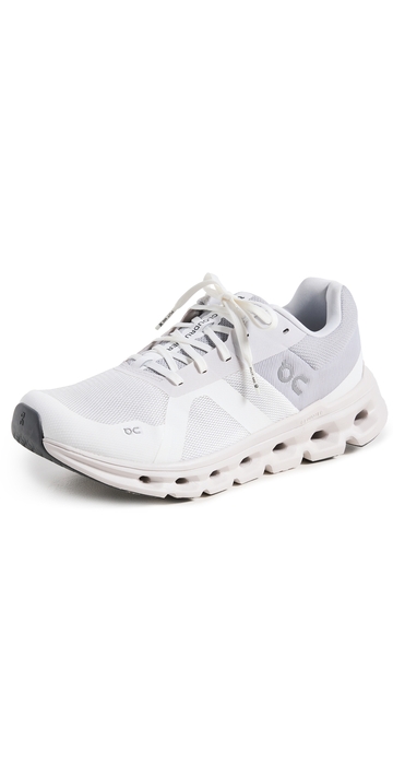 on cloudrunner sneakers white/frost 5.5