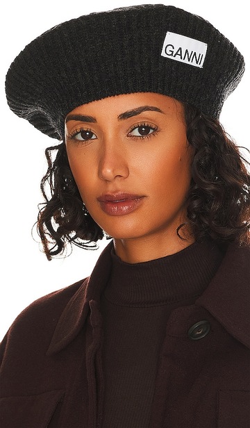 ganni structured rib beret in charcoal