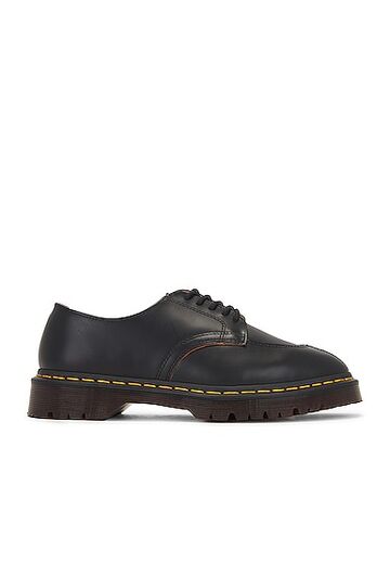dr. martens 2046 vintage smooth shoe in black