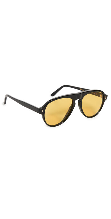 Illesteva Vanderbilt Sunglasses in black