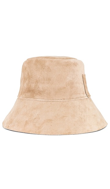 lack of color on the rocks hat in beige in stone