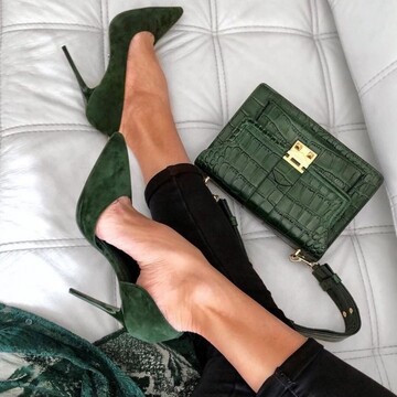shoes,suede,dark green,pointed toe,stilleto heels,party shoes,official,elegant